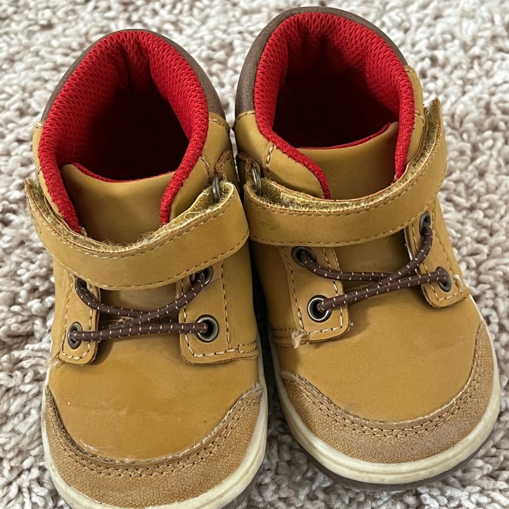 Stride Rite Toddler Tan High-Top Boots with Red Lining